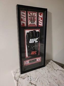 KAMARA USMAN Auto Signed UFC Glove JSA COA Framed & Matted 1/1